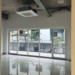 Cho thuê 2 tầng trệt + 1 shophouse saritown. giá siêu tốt