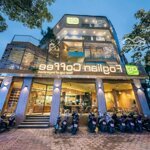 Cho thuê nhà mp hai bà trưng, hà nội. mt: 8m, dt: 80m2 x 3 tầng, giá thuê: 120 triệu/tháng