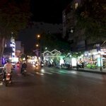 Trệt 1 lầu-4×10, 2 mặt tiền, hè 7m, kế ngã tư tsn