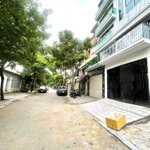 Liền kề vip -khu đô thịvăn phú hà đông 90m, 5 tầng,mặt tiền4.5m