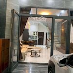 Cho thuê nhà sát đường số 5, full nội thất
