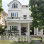 Bán biệt thự 210m2 đường nguyễn hoàng q.2 ngay trụ sở công an phường an phú - 37 tỷ - lh 0911932880