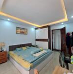 Hơn 6 tỷ mặt phố lai xá, 72m2, 6 tầng 5m mt,vỉa hè 3m kinh doanh siêu đẹp