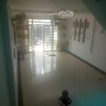 Cho thuê nhà hẻm 6m thông 1 sẹc đường bùi quang là gần chợ phạm văn bạch, p12, gò vấp