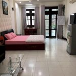 Cho thuê căn hộ 1pn rộng rãi giá rẻ tại quận 4!!