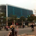 Cho thuê tòa nhà 5 tầng dt 2000m2 mặt đường 32, trung tâm tt phùng, đan phượng, hà nội.