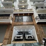 Bán nhà khu tân mai 70 m2 7 tầng thang máy nhà mới hiện đại thang máy gara 2 cái giá bán 12 tỷ