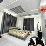 Bán nhà khu vip linh tây, ngã 5 thủ đức, 4t, 70m2, 4x17m cực kỳ an ninh chỉ 5. x tỷ, mới ở ngay