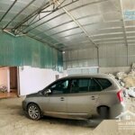 Cho thuê 300m2 gần cổng b kcn bắc thăng long