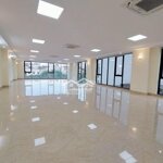 Cho thuê văn phòng 65m2 ở võ văn dũng view siêu đẹp, sàn gỗ,giá cực rẻ