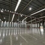 Cho thuê kho xưởng 3300m2 bến lức, la - d tích 5000m2 - giá 180 triệu/th