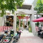 Cho thuê quán cafe sân vườn giá 100 triệu khu trung tâm