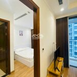 Cho thuê căn hộ 2 ngủ, 2 vệ sinh tại chung cư imperia sky garden 423 minh khai