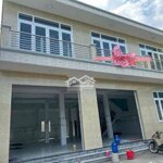 Cho thuê mặt bằng 450m2 mới xây 1 trệt 1 lầu