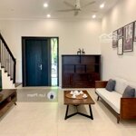 Cho thuê nhà phố compound palm residence, 5.2 x 17m, 1 trệt 2 lầu, full nội thất đẹp 40 triệu/ tháng