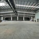 Cho thuê 3.000m2 kho, xưởng tại dương xá, gia lâm , hà nội.