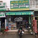 Nhà mặt tiền đường lớn, ngay trung tâm thị trấn