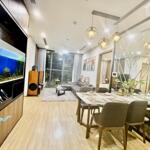 Cho thuê căn hộ 2 phòng ngủ vinhomes sky lake phạm hùng, nhà đẹp, giá tốt