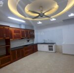 Bán gấp nhà mặt đường quán nam 4 tầng 80m2 ngang 5m vị trí đẹp mới 90% chỉ 7,8 tỷ