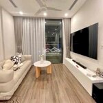 Cho thuê căn hộ 2pn full nội thất đẹp tại chung cư vinhomes sym phony