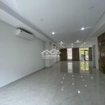 Cho thuê văn phòng 120m2 khu đô thị vạn phúc ,view bao chill, đẹp.