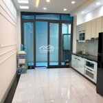 Mặt tiền hoa đào quận pn, dt 4.1x17m, 3 lầu, giá 15