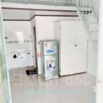 Phòng gác có sẳn tủ lạnh, máy lạnh, tủ áo, gần trường đh ufm, tđt q7