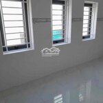 Còn 1 phòng cho thuê mới xây sạch sẽ 100%