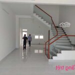 Chính chủ bán shophouse merita khang điền 5x20 nội thất cơ bản. đang cho thuê 25 triệu. sổ hồng riêng