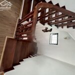 Chính chủ bán nhà cầu giấydiện tích35/40m2- 5t -mặt tiền4,3m.5 tỷ. nở hậu, ngõ thông 4 chỗ đỗ cửa