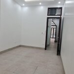 Cho thuê nhà hoàng đạo thành 50m2, xây mới, đẹp, ô tô tránh, dừng đỗ trước nhà, 6 triệu/tháng