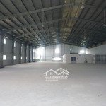 Cho thuê kho xưởng 670m2 đường võ văn kiệt, q. 6, giá thuê 50 triệu/tháng. xin lh: