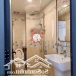 Cho thuê nhà nguyên căn mặt tiền đường nguyễn xí - 9pn 11wc 1 mặt bằng - xem nhà 0906656852 hằng