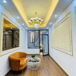 Bán nhà phân lô ngõ thái thịnh,đống đa 52m2*5 tầng,nhà mới, ngõ thông,đầy đủ nội thất. giá bán 5,9 tỷ