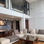 Bán 2 căn duplex đập thông view hồ tây, và view cầu nhật tân diện tích 152m2 full nội thất ở ngay.