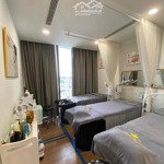 Cần sang toàn bộ nội thất spa và hđt căn hộ eco green q7