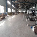 Cần cho thuê 1100m2 xưởng tân uyên bình dương