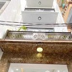 Bán nhà đường trương định 56 m2, 6 tầng, nhà siêu đẹp, mặt phố 10.95 tỷ