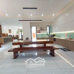 Cần cho thuê nhà mặt tiền kinh doanh 2 tầng hơn 400m2 đường ninh tốn ra đường âu cơ - chợ