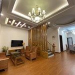 Villa mới đẹp, nội thất cao cấp, đường cao thắng tp đà lạt. view thoáng đẹp, cách hồ xuân hương 5km