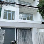 Hàng hot: villa đường nguyễn chí thanh, phường 9, quận 5: 8x20 nhà thô 1 trệt 2 lầu giá 33 tỷ