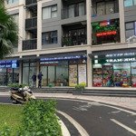 Bán shop đế mặt sảnh chung cư, giá cực tốt hơn 9 tỷ vị trí trung tâm da đang cho thuê giá 50 triệu