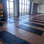 Cần sang lại phòng yoga 120m2 view tầng 20 hướng biển