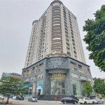 Bán căn hộ 140m có 4 pn chung cư quận ba đình giá chỉ 4.95 tỷ. liên hệ: 0914.1980.63