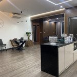 Bán chung cư 47 vũ trọng phụng – sakura, 130m2, 4,4 tỷ, liên hệ: 0983834268.