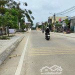 Bán lô đất 110m2, h. nam trục thông chợ tăng long giá chỉ 1,0xx