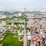 Lô đất 68m2, mặt tiền 4.3m, hướng đông nam, view vườn hoa, giá bán 72 triệu/m2, xây nhà 5 tầng ở ngay