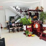 Cho thuê nguyên căn mặt tiền kqh hoàng diệu- đà lạt. 15tr/tháng