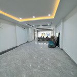 Cho thuê nhà mặt tiền lương định của. dt 6x23m. trệt 3 sàn suốt. giá 70tr/tháng