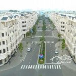 Chính chủ cần bán nhà cityland park hiils, p.10, gò vấp, full nội thất, có hầm, thang máy